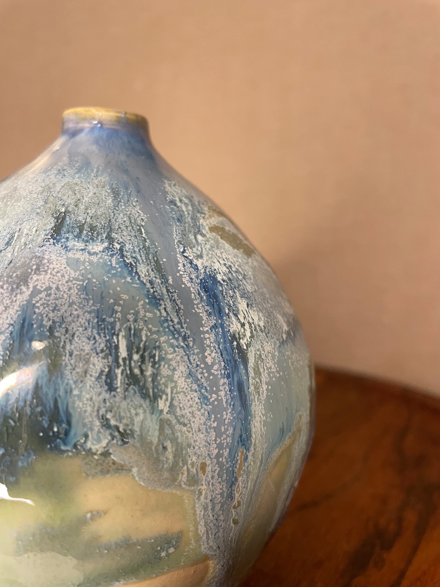 ichirin blue bud vase